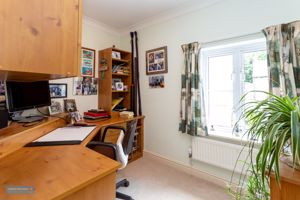 Bedroom- click for photo gallery